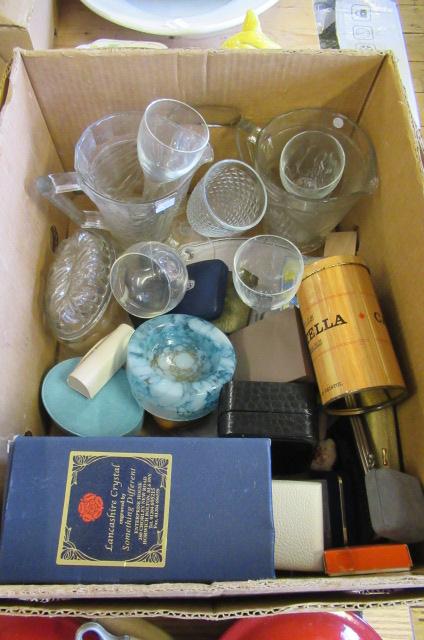 BOX OF MISCELLANEOUS ITEMS Image