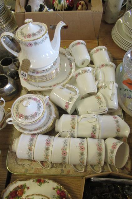 LARGE QUANTITY OF PARAGON BELINDA PATTERN DINNERWARE Image