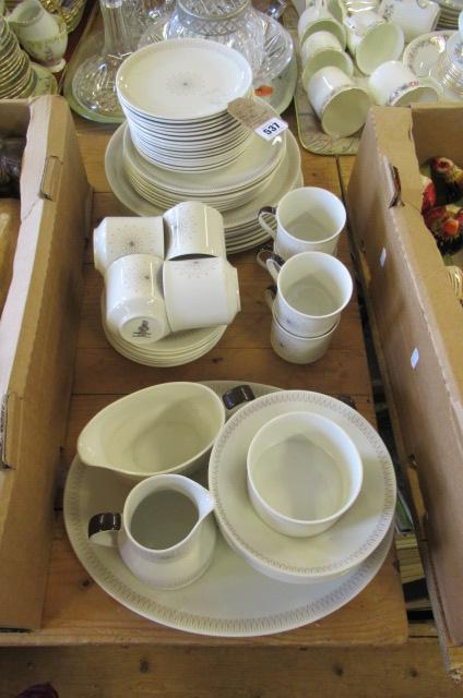 QUANTITY OF ROYAL DOULTON MORNING STAR DINNERWARE Image