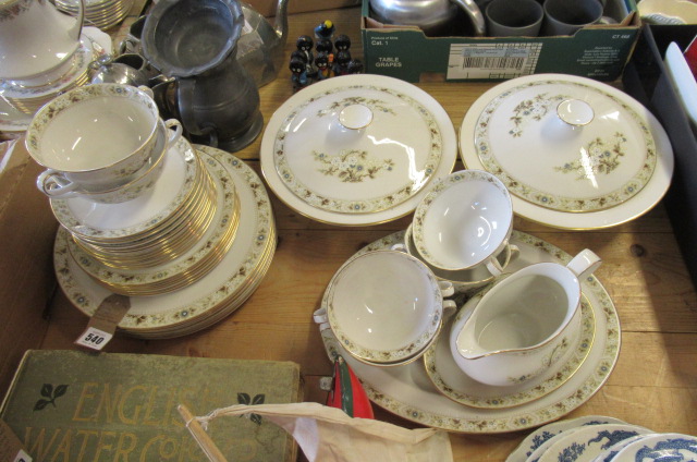 LARGE COLLECTION OF ROYAL DOULTON DINNER WARE Image