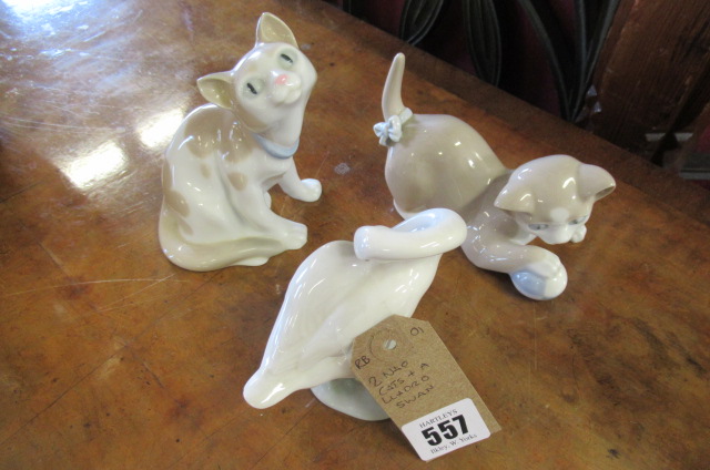 TWO NAO CATS AND A LLADRO SWAN Image