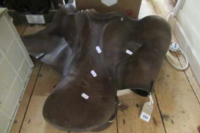 LEATHER SADDLE Image