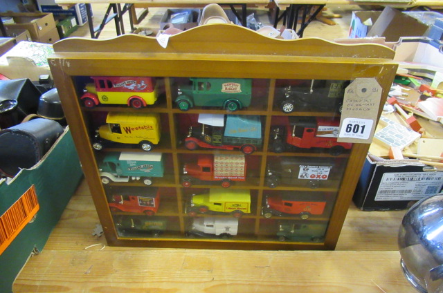 CASED DIECAST MODELS Image