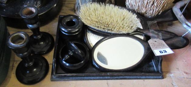 EBONY DRESSING TABLE SET Image