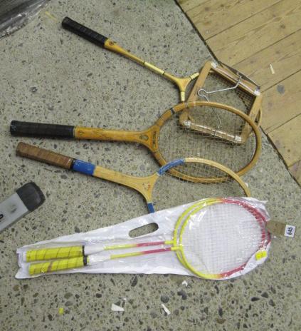 FIVE RACKETS Image