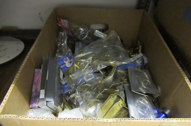 BOX OF BRASS DOOR HANDLES ETC Image