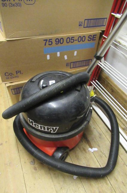 HENRY VACUUM CLEANER Image