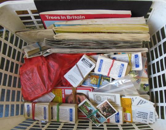 BOX OF CIGARTETE ALBUMS AND CARDS Image