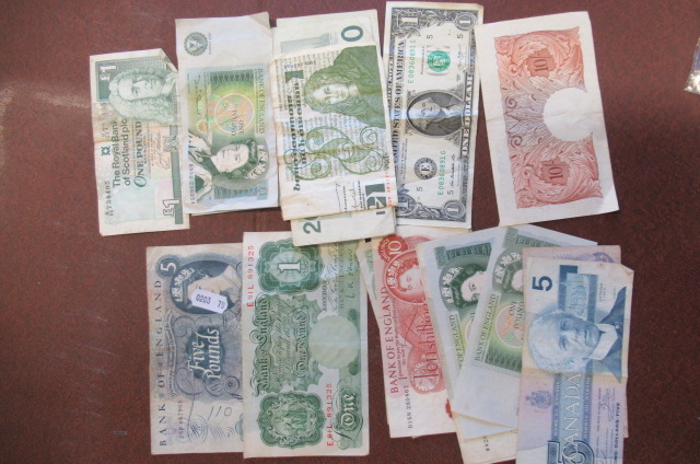 BANK OF ENGLAND OBRIEN £1 NOTE AND FORD £5 NOTE ETC Image