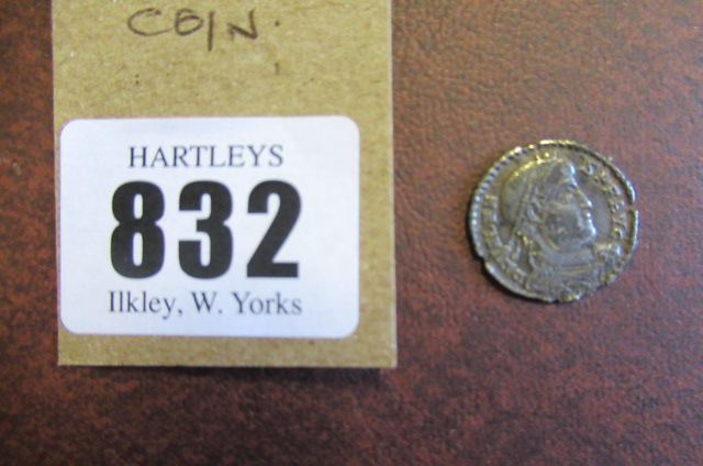 VALENTINIAN II   375 AD COIN Image