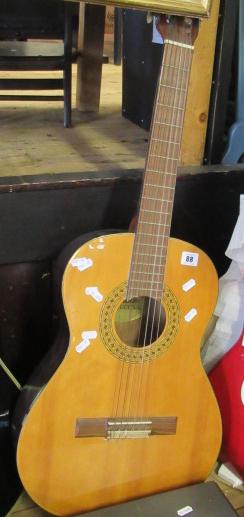 ACOUSTIC GUITAR Image