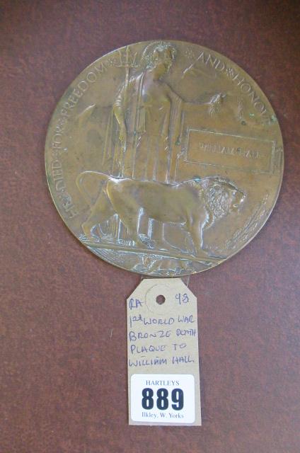 WW I BRONZE DEATH PLAQUE TO WILLIAM HALL Image