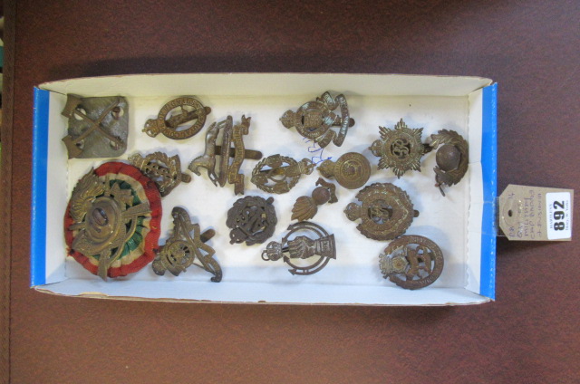 QUANTITY OF MILITARY CAP BADGES AND INSIGNIA Image