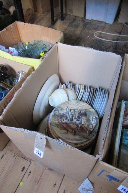 BOX OF DECORATIVE PLATES AND OTHER CERAMICS Image