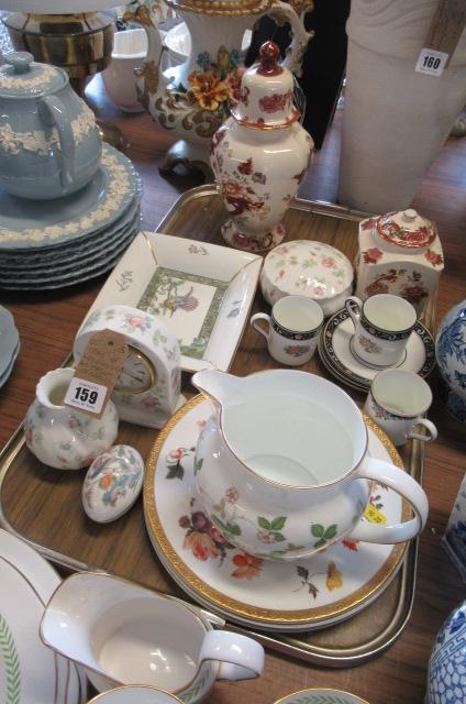 TRAY OF WEDGWOOD AND MASONS CERAMICS Image