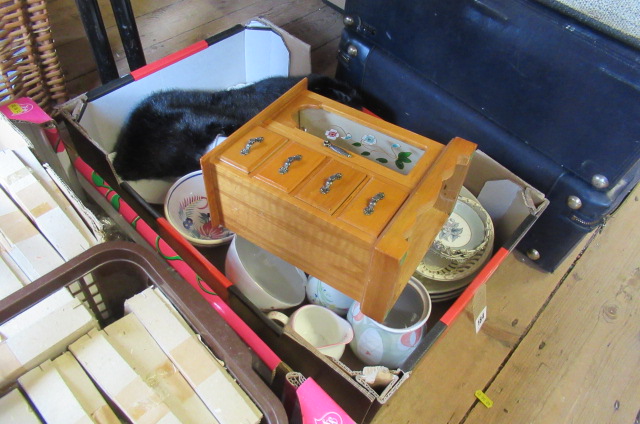 BOX OF CERAMICS AND A JEWELLERY CASKET Image
