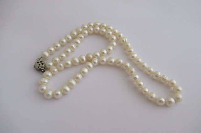 MALDIVES CULTURED PEARL NECKLACE Image