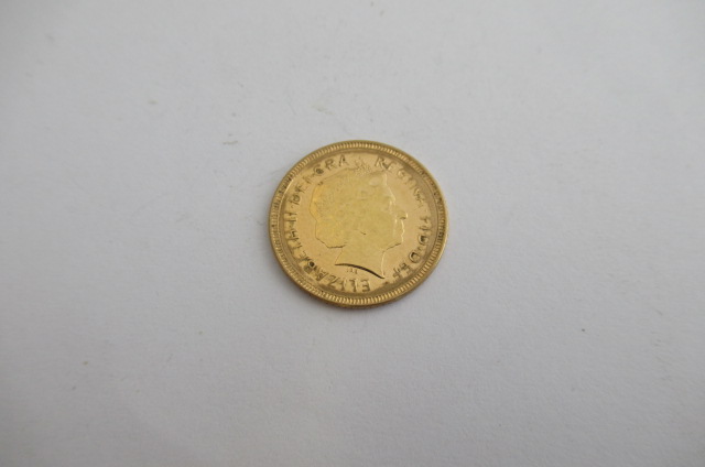 2001 GOLD HALF SOVEREIGN Image