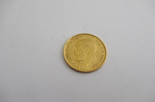 1914 GOLD HALF SOVEREIGN Image
