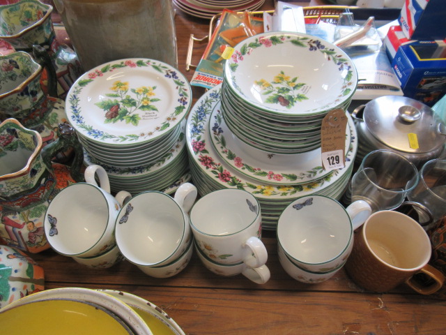 QUANTITY OF ROYAL WORCESTER HERB PATTERN DINNERWARE Image