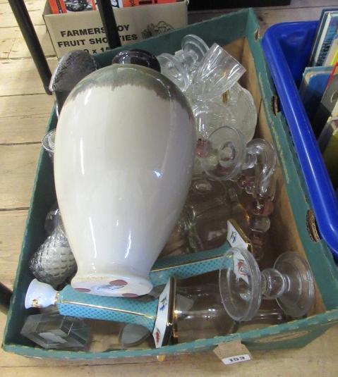 BOX OF GLASS AND CERAMICS Image