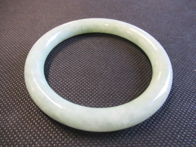 JADE BANGLE Image