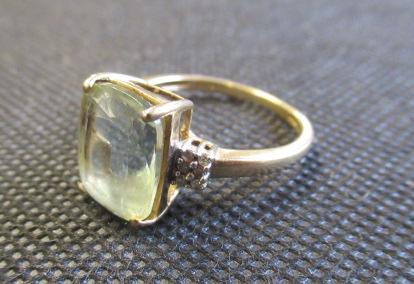 DIAMOND AND PRASIALITE 9K GOLD RING Image