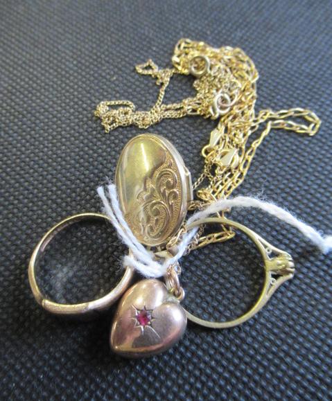 TWO 9CT GOLD CHAINS AND PENDANT AND 9CT SIGNET RING WITH 18CT SHANK Image