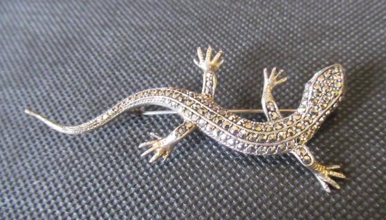 SILVER AND MARCASITE LIZARD BROOCH Image