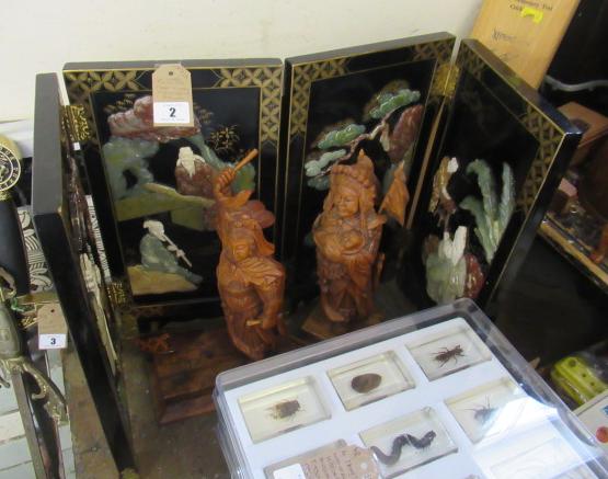 ORIENTAL FOLDING SCREEN AND TWO CARVED FIGURES Image