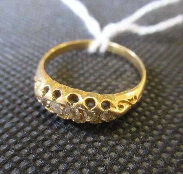 FIVE STONE DIAMOND 18CT GOLD RING Image