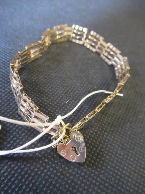 9CT GOLD GATE BRACELET Image