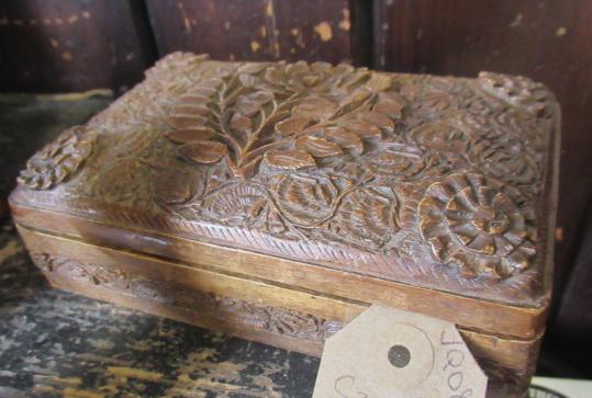 CARVED JEWELLERY BOX Image