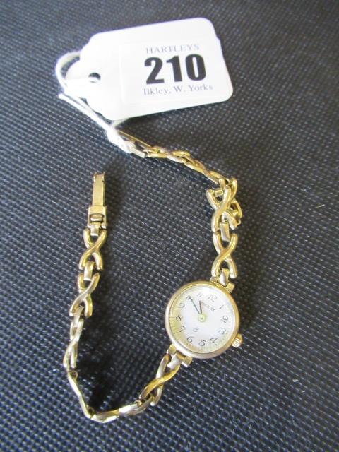 LADIES 9CT GOLD WRISTWATCH Image
