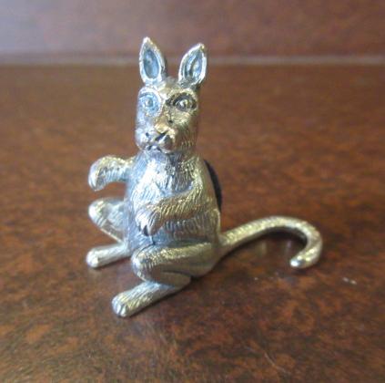 SILVER KANGAROO PIN CUSHION Image