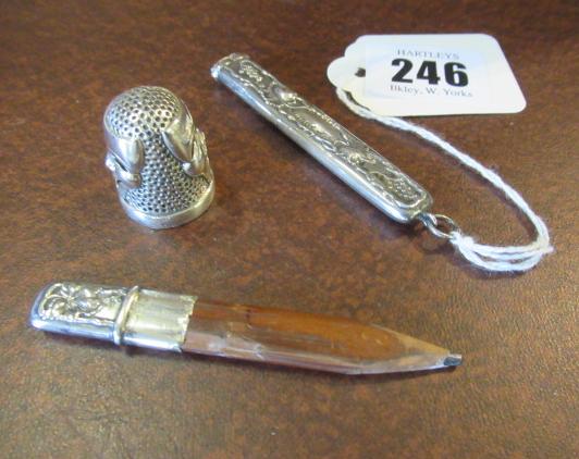 SILVER THIMBLE AND PENCIL HOLDER Image