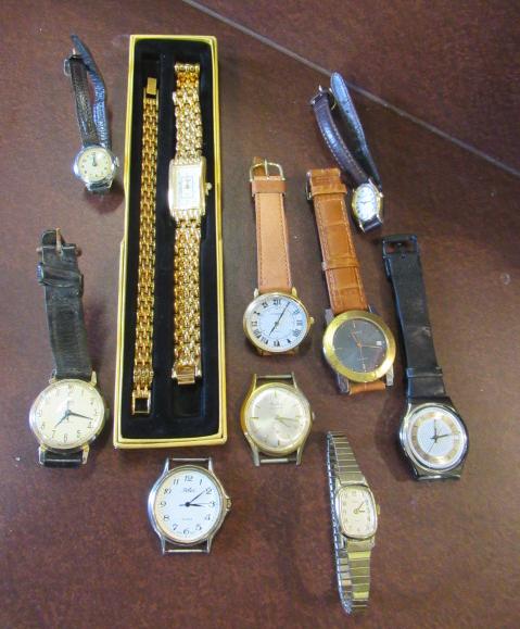 QUANTITY OF WATCHES Image