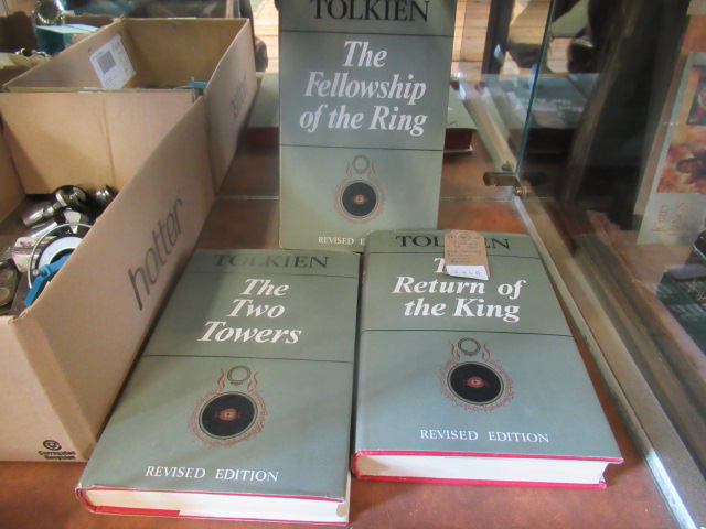 TOLKIEN LORD OF THE RING TRILOGY REVISED EDITION BOOKS Image