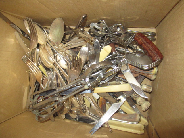 BOX OF CUTLERY Image