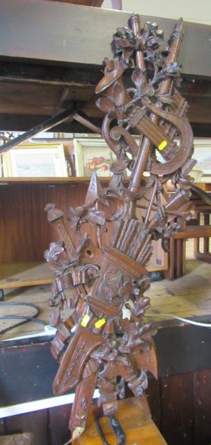 PAIR OF CARVINGS Image