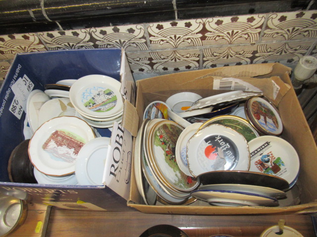 QUANTITY OF MINIATURE CERAMIC PLATES Image