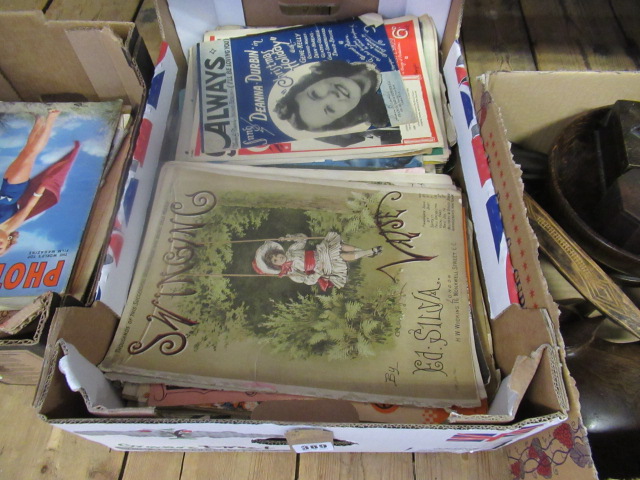 BOX OF 1930S/40S SHEET MUSIC Image