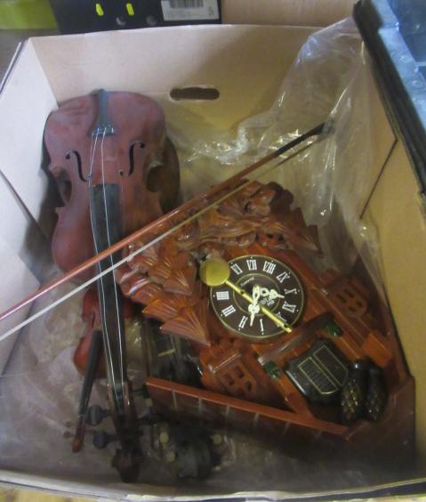 BOX OF MISCELLANEOUS ITEMS Image