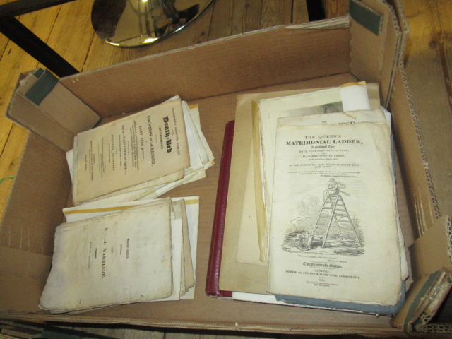 BOX OF 1820S MAGAZINES AND ENGRAVINGS Image