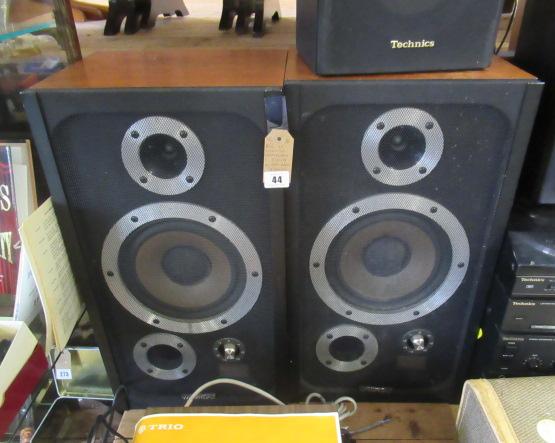 PAIR OF WHARFEDALE SPEAKERS Image