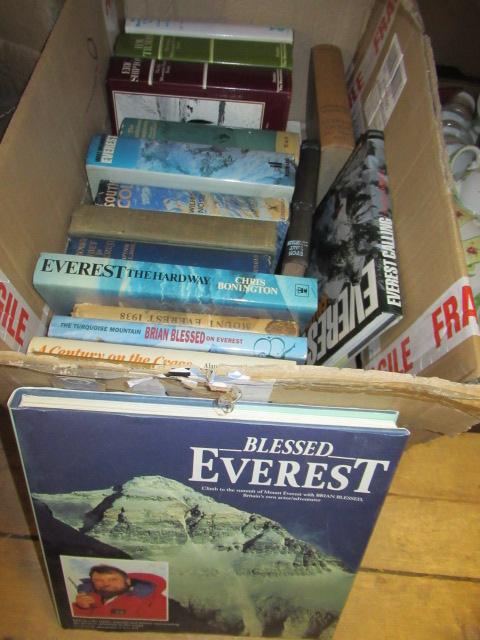 BOX OF BOOKS ON MOUNTAINEERING ETC Image
