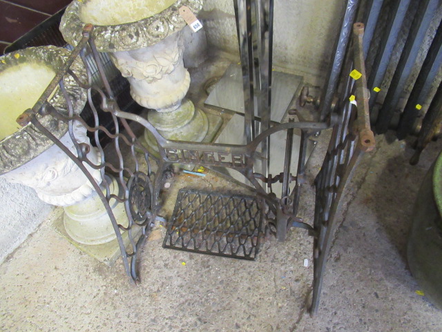 SINGER SEWING MACHINE BASE Image