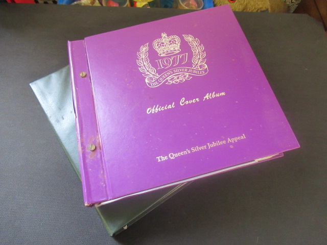 CHARLES AND DIANA FIRST DAY COVERS PLUS SILVER JUBILEE COVER ALBUM Image