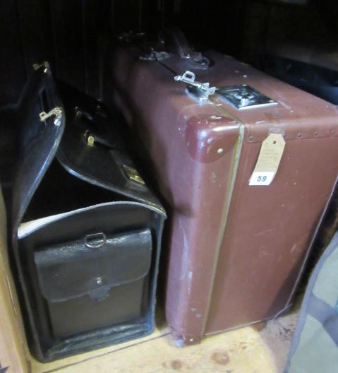 VINTAGE GLOBETROTTER SUITCASE AND A BLACK LEATHER PILOT'S CASE Image