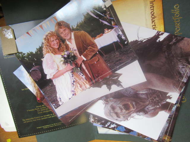LORD OF THE RINGS FELLOWSHIP PROGRAM AND FOLDER OF COLLECTORS PRINTS Image